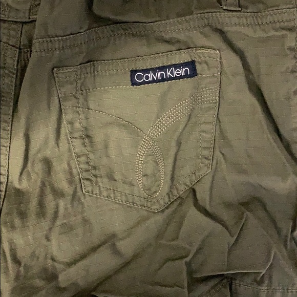 Calvin klien green shorts - Picture 2 of 2